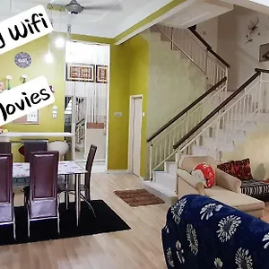  Holiday home E&a Homestay Klia/ Sepang/ Nilai